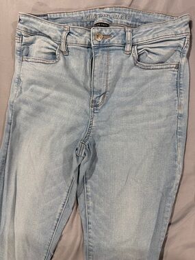 American Eagle Outfitters Light Blue High-Rise Slim Jeans